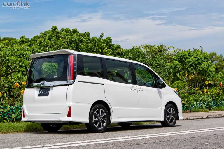 Toyota noah 2017 комплектации